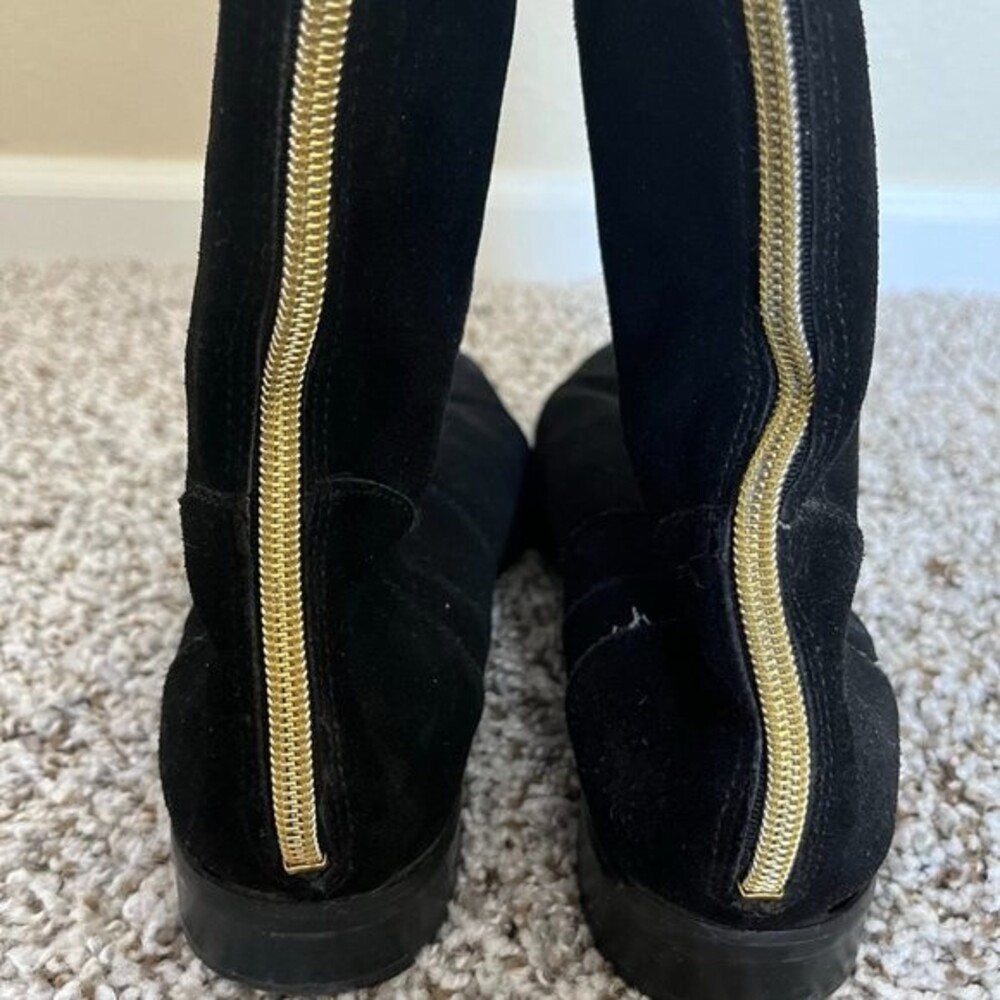 Boots With The Back Zipper Size 7 - Picture 5 of 9